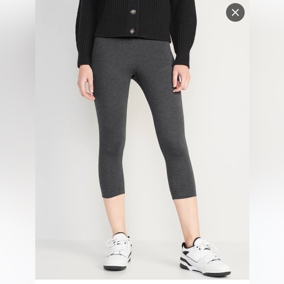 ARITZIA TNAction mid waist cropped leggings charcoal grey Sz L - Picture 2 of 11